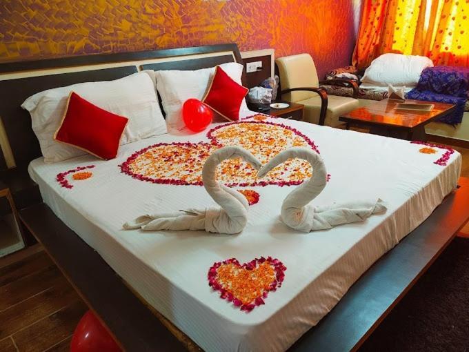 The Royal Grand, Manali Ξενοδοχείο Jagatsukh Εξωτερικό φωτογραφία