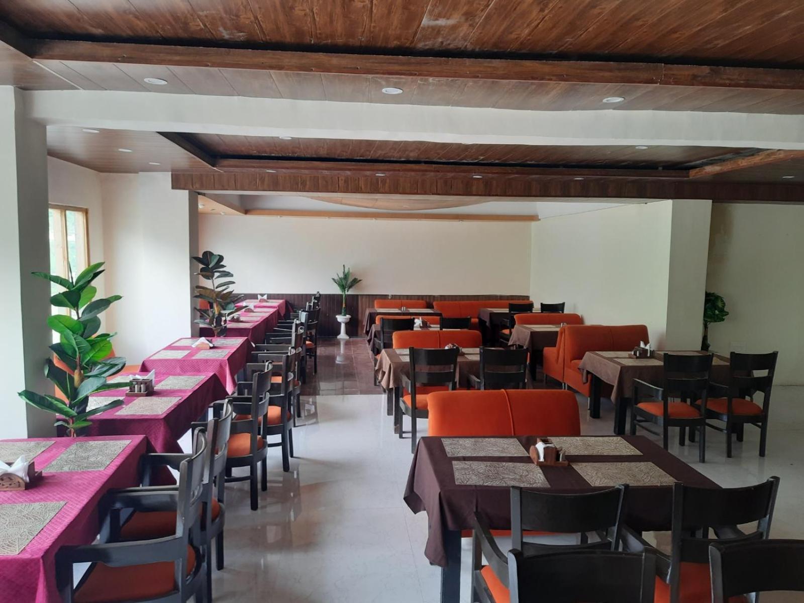 The Royal Grand, Manali Ξενοδοχείο Jagatsukh Εξωτερικό φωτογραφία